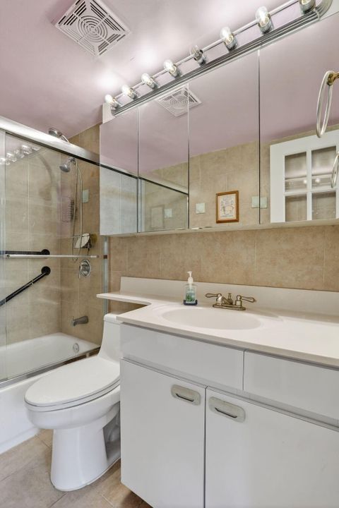 En Venta: $219,000 (2 camas, 2 baños, 975 Pies cuadrados)