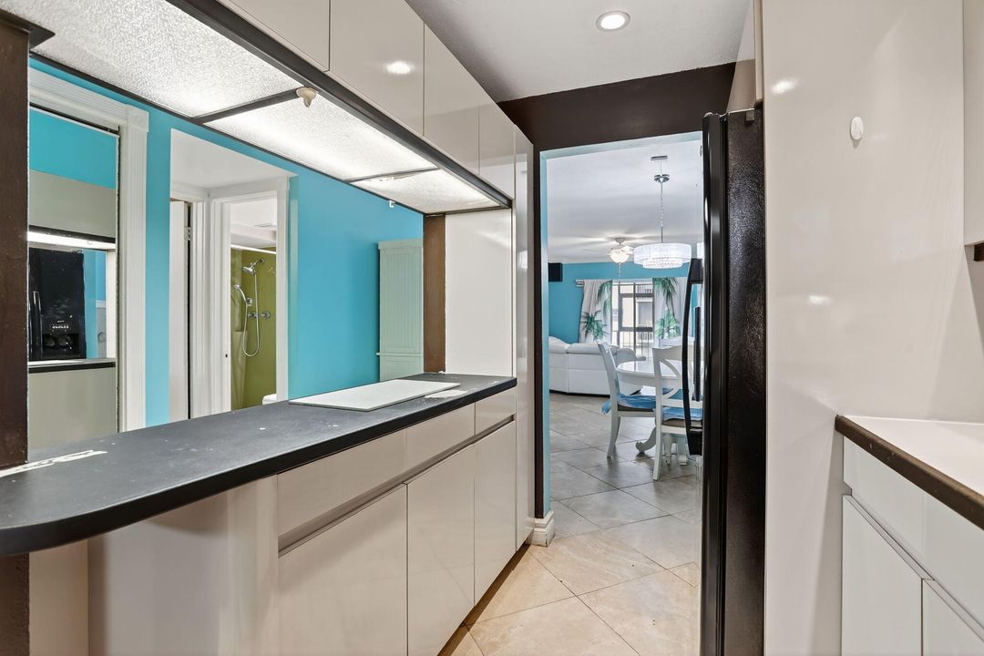 En Venta: $219,000 (2 camas, 2 baños, 975 Pies cuadrados)