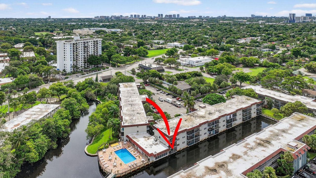 En Venta: $219,000 (2 camas, 2 baños, 975 Pies cuadrados)