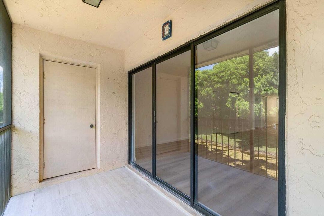 待售: $329,900 (2 贝兹, 2 浴室, 1231 平方英尺)