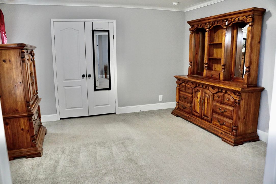 待售: $105,000 (3 贝兹, 2 浴室, 1352 平方英尺)