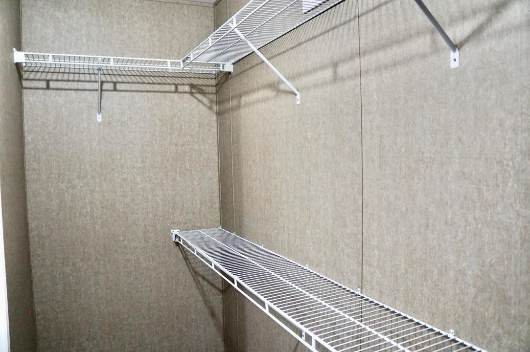 待售: $105,000 (3 贝兹, 2 浴室, 1352 平方英尺)