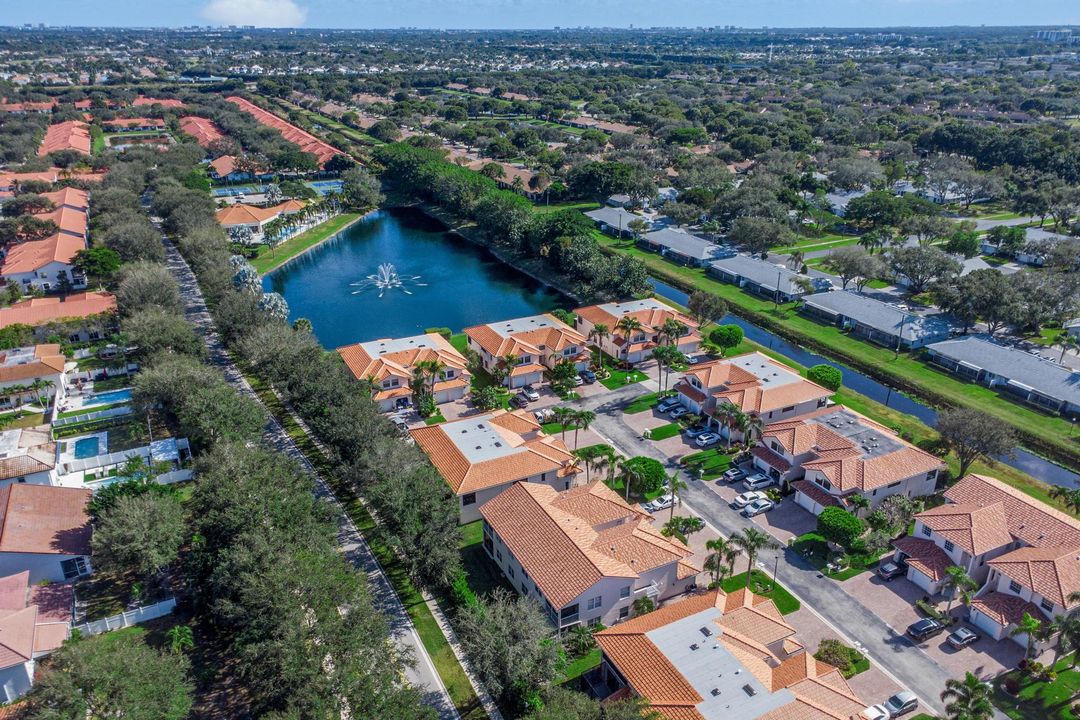 Activo con contrato: $450,000 (3 camas, 2 baños, 1778 Pies cuadrados)