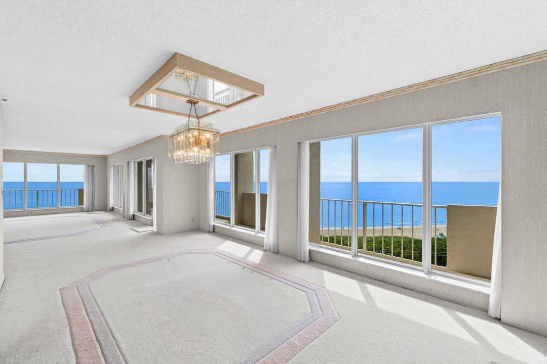 Active With Contract: $1,699,000 (3 beds, 3 baths, 2660 Square Feet)