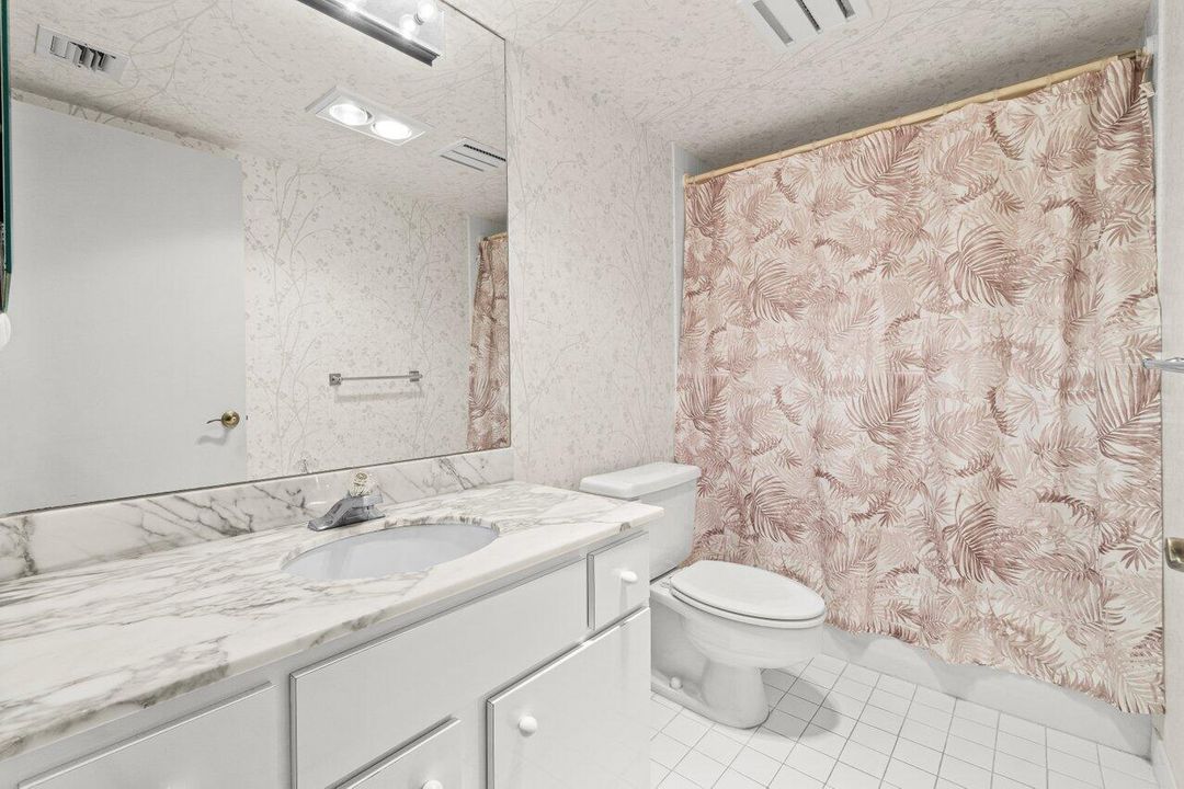 Active With Contract: $1,699,000 (3 beds, 3 baths, 2660 Square Feet)