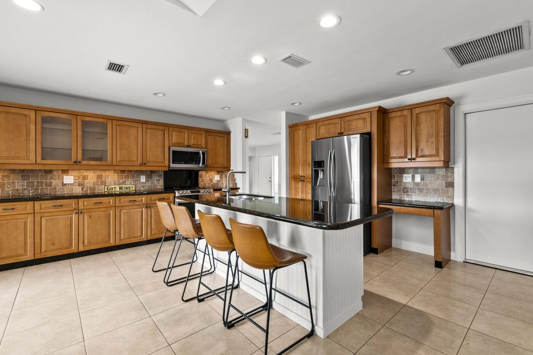 Activo con contrato: $675,000 (3 camas, 2 baños, 2018 Pies cuadrados)