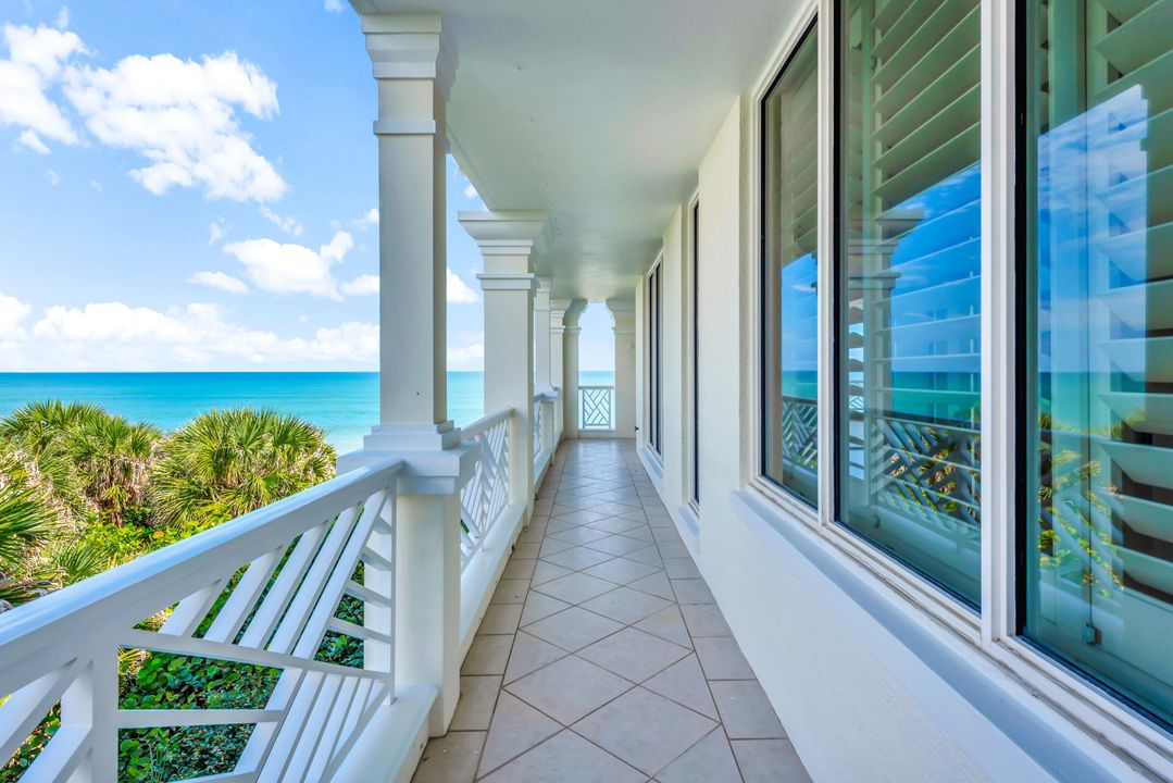 Active With Contract: $1,995,000 (3 beds, 3 baths, 3510 Square Feet)