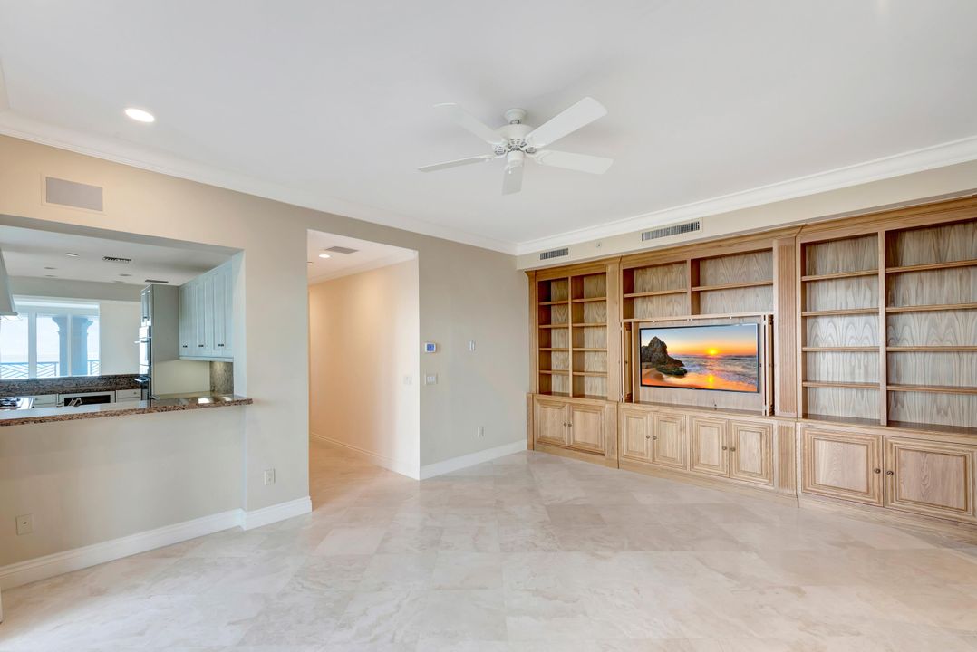 Active With Contract: $1,995,000 (3 beds, 3 baths, 3510 Square Feet)