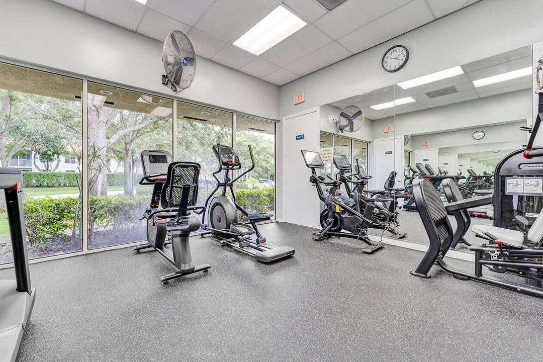 Activo con contrato: $450,000 (3 camas, 2 baños, 1778 Pies cuadrados)