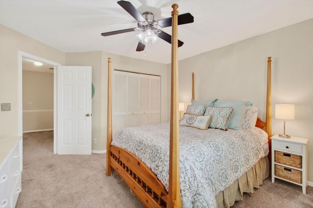 Activo con contrato: $775,000 (5 camas, 3 baños, 3128 Pies cuadrados)