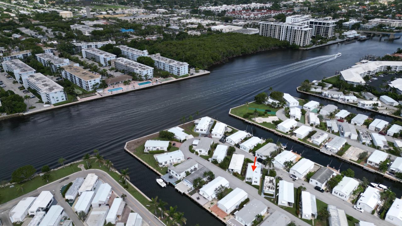 На продажу: $489,000 (2 спален, 1 ванн, 912 Квадратных фут)