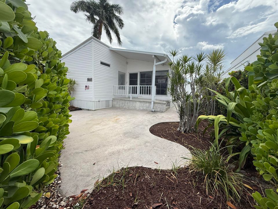 На продажу: $489,000 (2 спален, 1 ванн, 912 Квадратных фут)