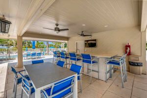 Active With Contract: $1,699,000 (3 beds, 3 baths, 2660 Square Feet)