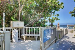 Active With Contract: $1,699,000 (3 beds, 3 baths, 2660 Square Feet)