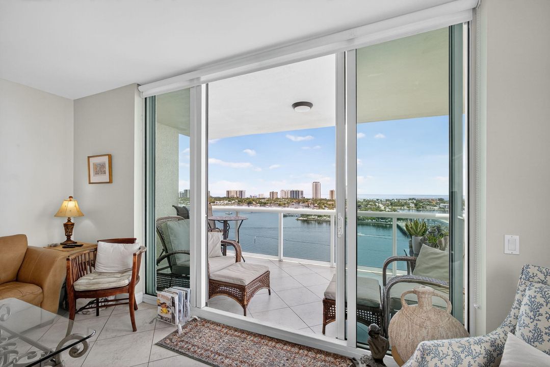 Activo con contrato: $8,500 (3 camas, 3 baños, 1800 Pies cuadrados)