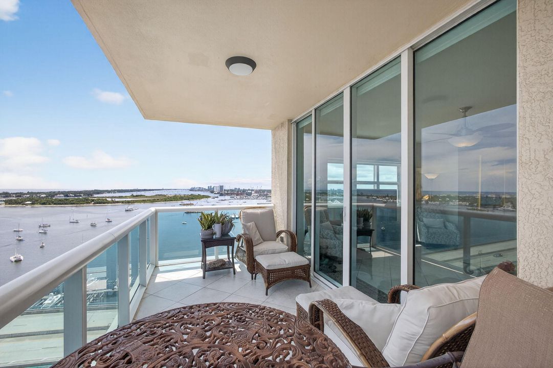 Activo con contrato: $8,500 (3 camas, 3 baños, 1800 Pies cuadrados)