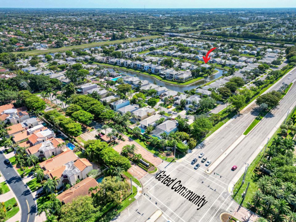 Под контрактом: $6,000 (3 спален, 2 ванн, 2636 Квадратных фут)