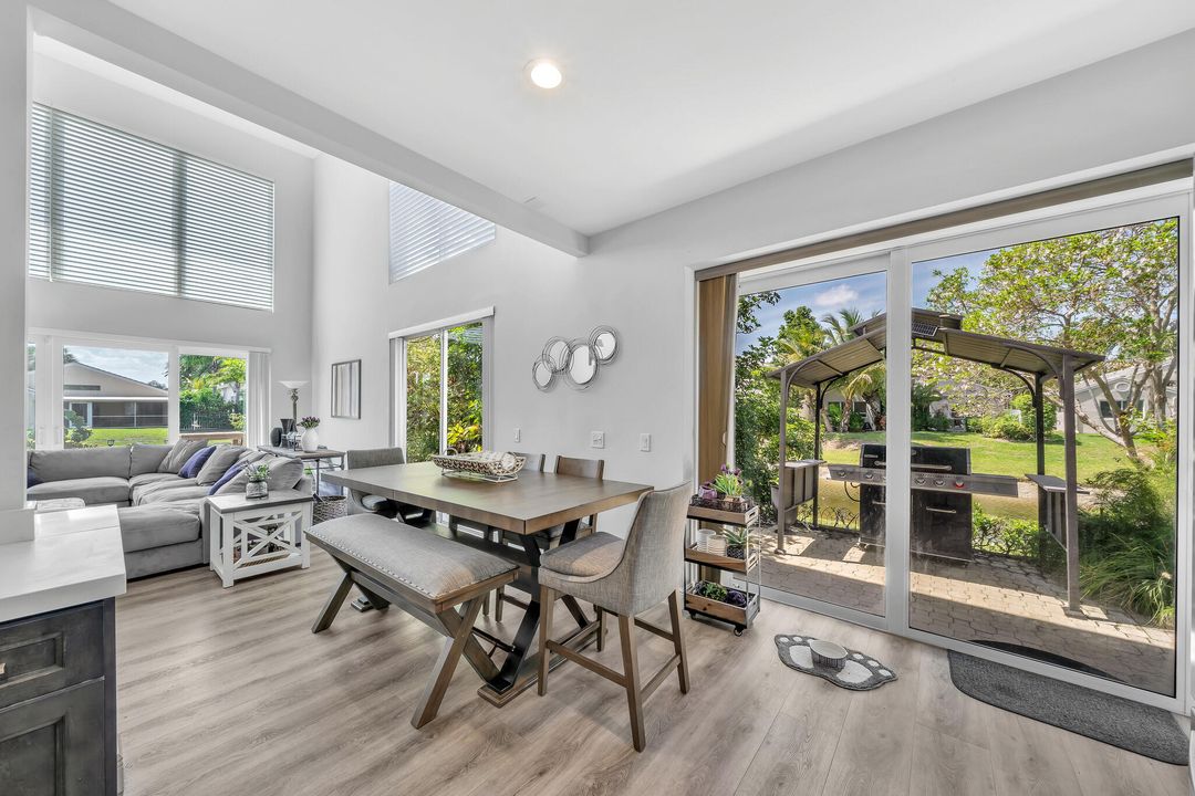 Под контрактом: $6,000 (3 спален, 2 ванн, 2636 Квадратных фут)