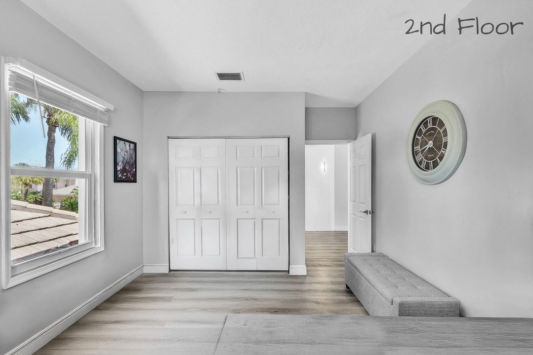 Под контрактом: $6,000 (3 спален, 2 ванн, 2636 Квадратных фут)