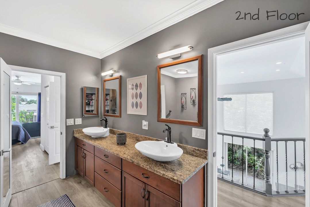 Под контрактом: $6,000 (3 спален, 2 ванн, 2636 Квадратных фут)