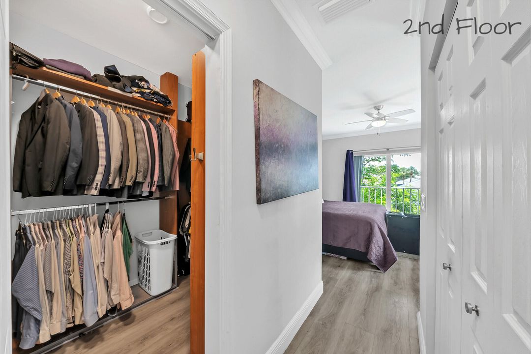 Под контрактом: $6,000 (3 спален, 2 ванн, 2636 Квадратных фут)