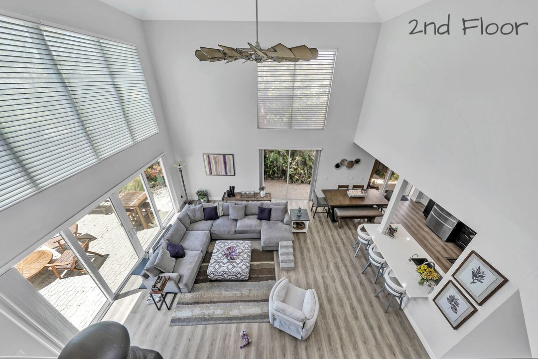 Под контрактом: $6,000 (3 спален, 2 ванн, 2636 Квадратных фут)