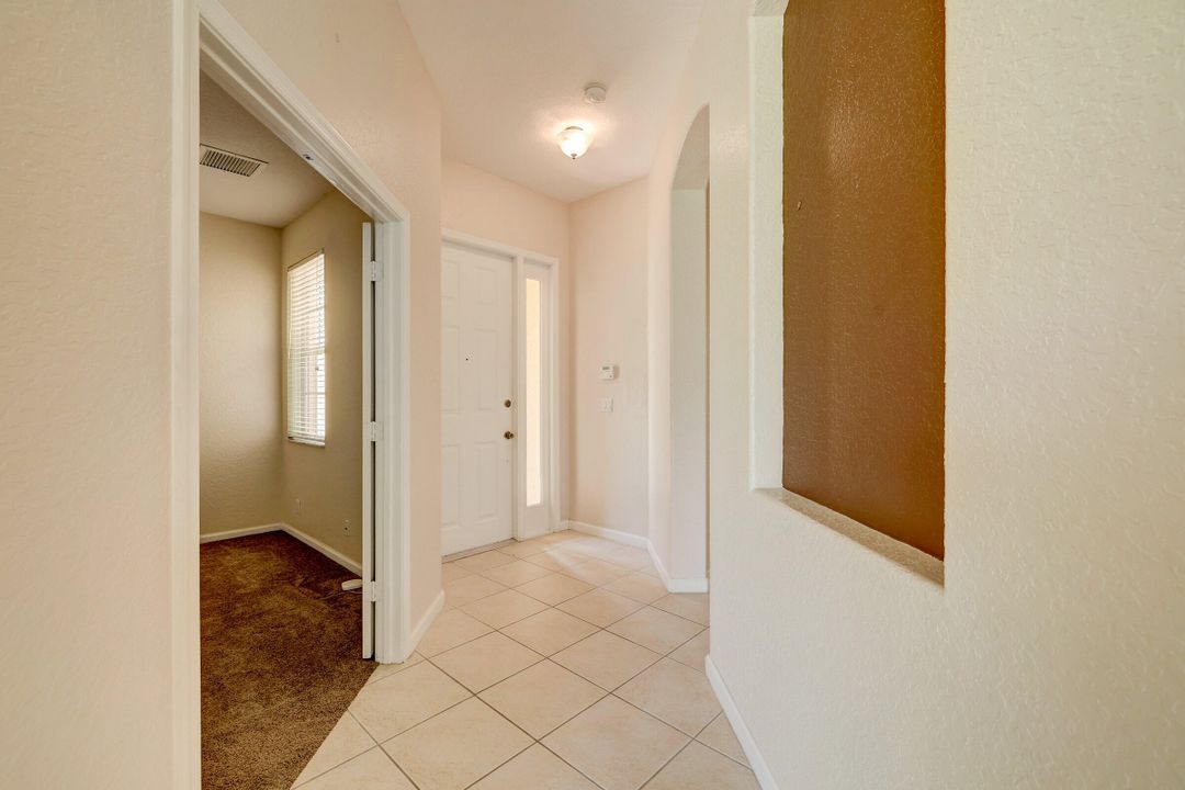 Active With Contract: $2,350 (3 beds, 2 baths, 1473 Square Feet)