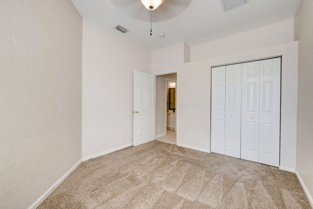 Active With Contract: $2,350 (3 beds, 2 baths, 1473 Square Feet)