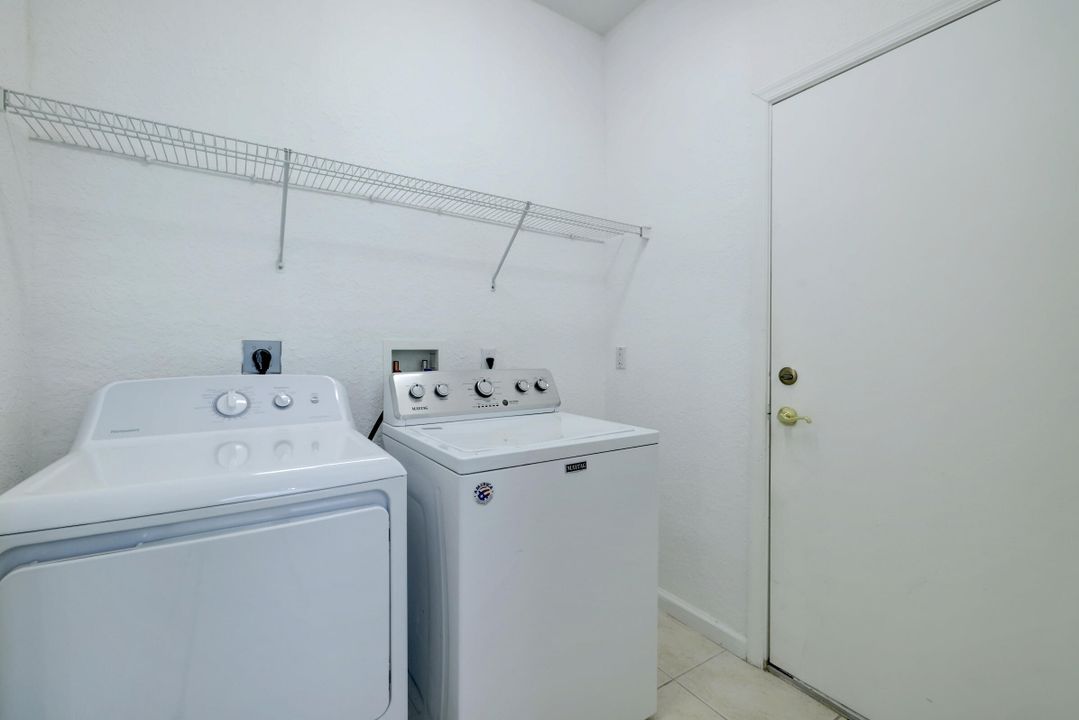 Active With Contract: $2,350 (3 beds, 2 baths, 1473 Square Feet)