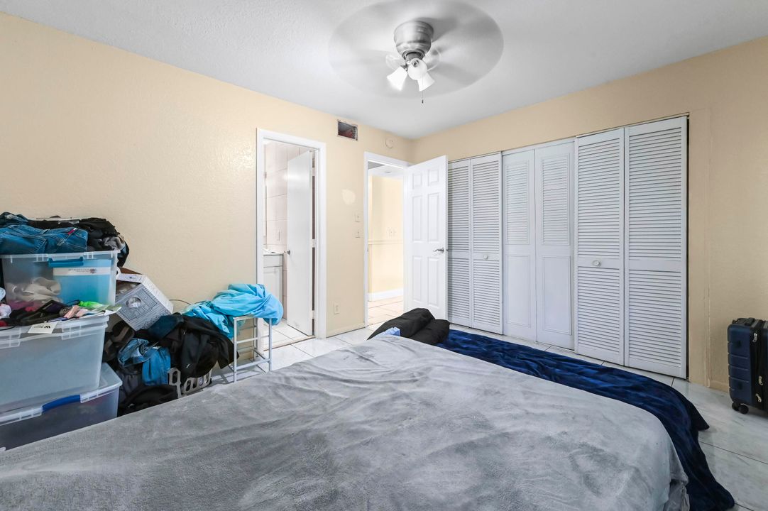 待售: $164,900 (2 贝兹, 2 浴室, 825 平方英尺)