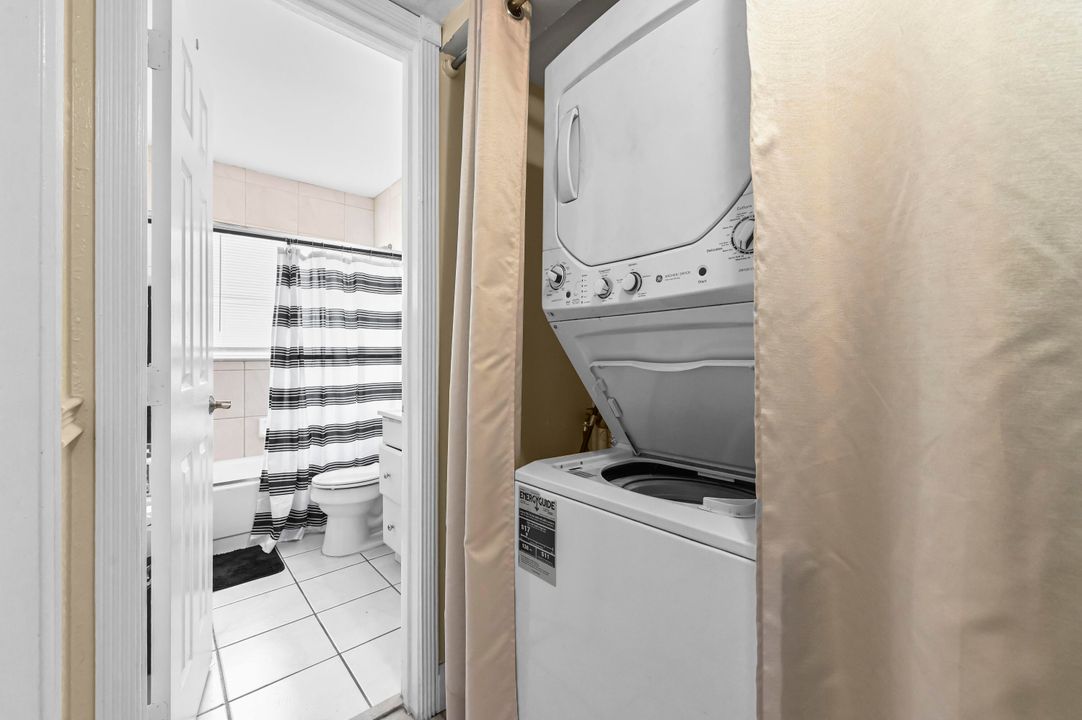 待售: $164,900 (2 贝兹, 2 浴室, 825 平方英尺)