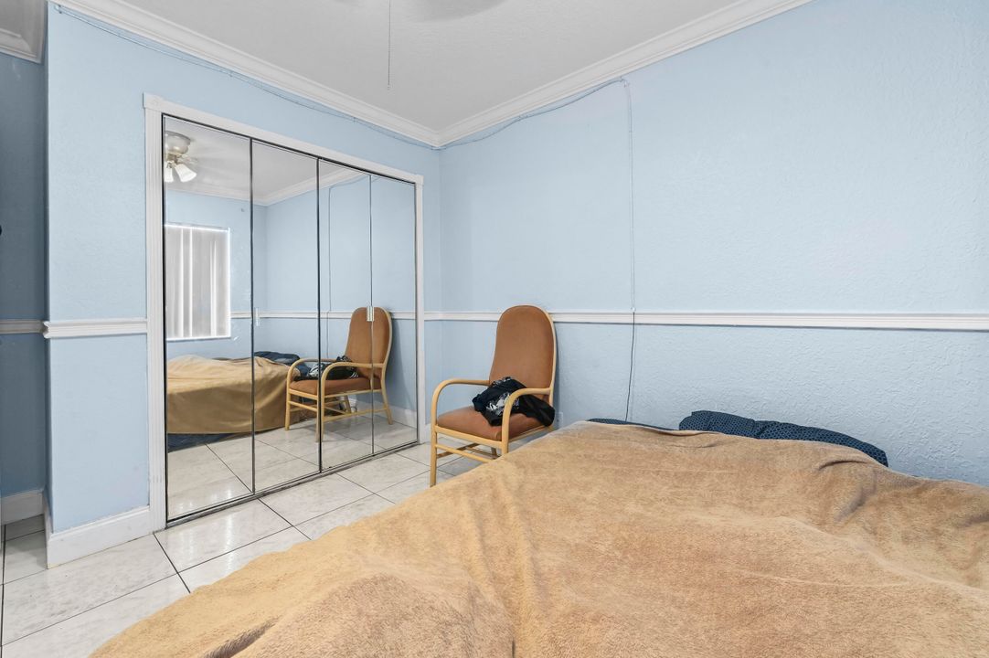 待售: $164,900 (2 贝兹, 2 浴室, 825 平方英尺)