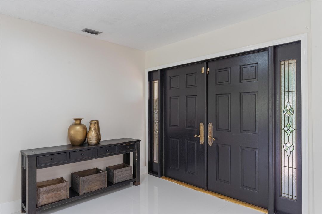 待售: $999,000 (4 贝兹, 3 浴室, 2918 平方英尺)