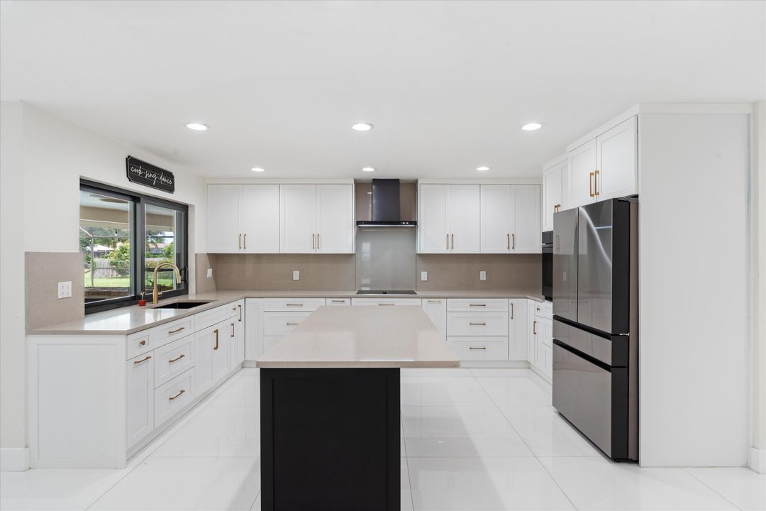 待售: $999,000 (4 贝兹, 3 浴室, 2918 平方英尺)