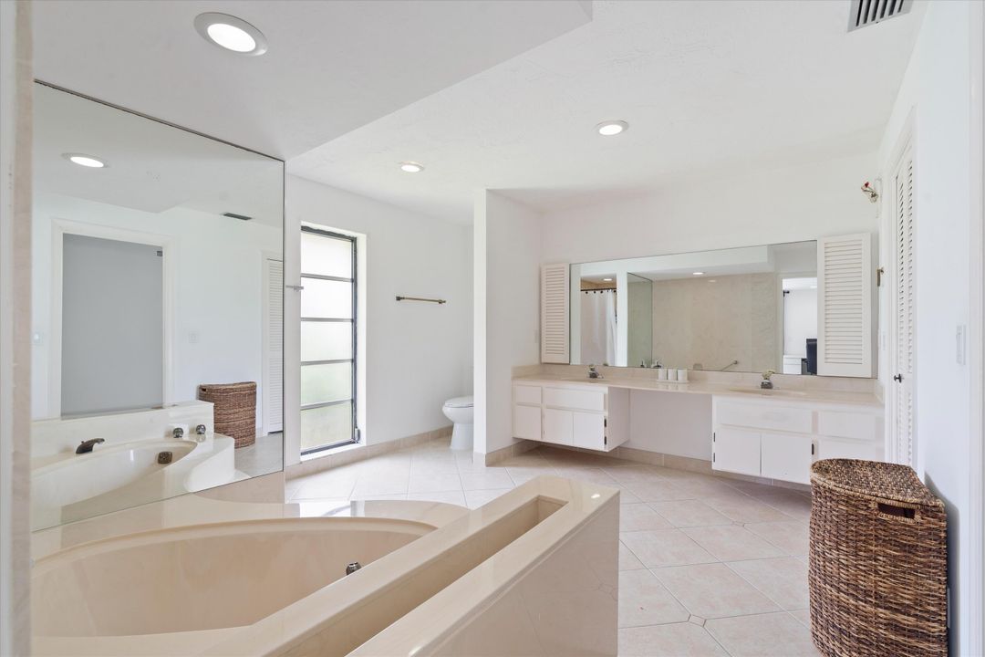 待售: $999,000 (4 贝兹, 3 浴室, 2918 平方英尺)