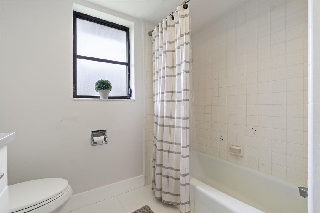 待售: $999,000 (4 贝兹, 3 浴室, 2918 平方英尺)