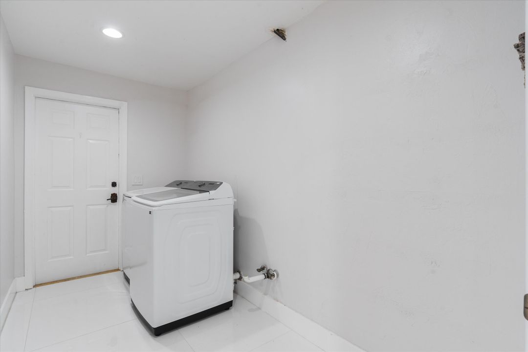 待售: $999,000 (4 贝兹, 3 浴室, 2918 平方英尺)