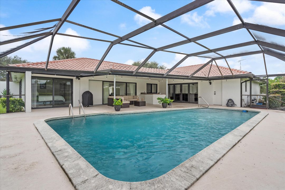 待售: $999,000 (4 贝兹, 3 浴室, 2918 平方英尺)