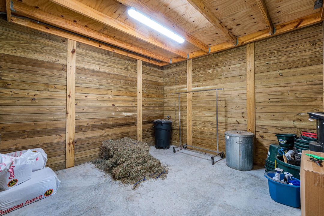 For Rent: $750 (0 beds, 0 baths, 2560 Square Feet)