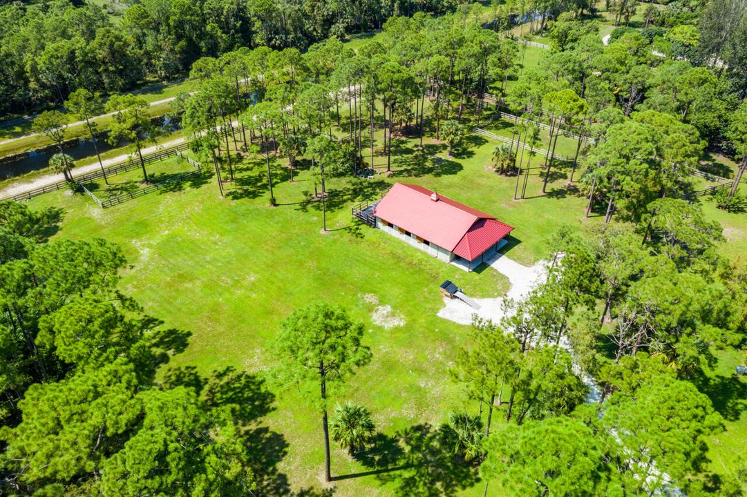 For Rent: $750 (0 beds, 0 baths, 2560 Square Feet)