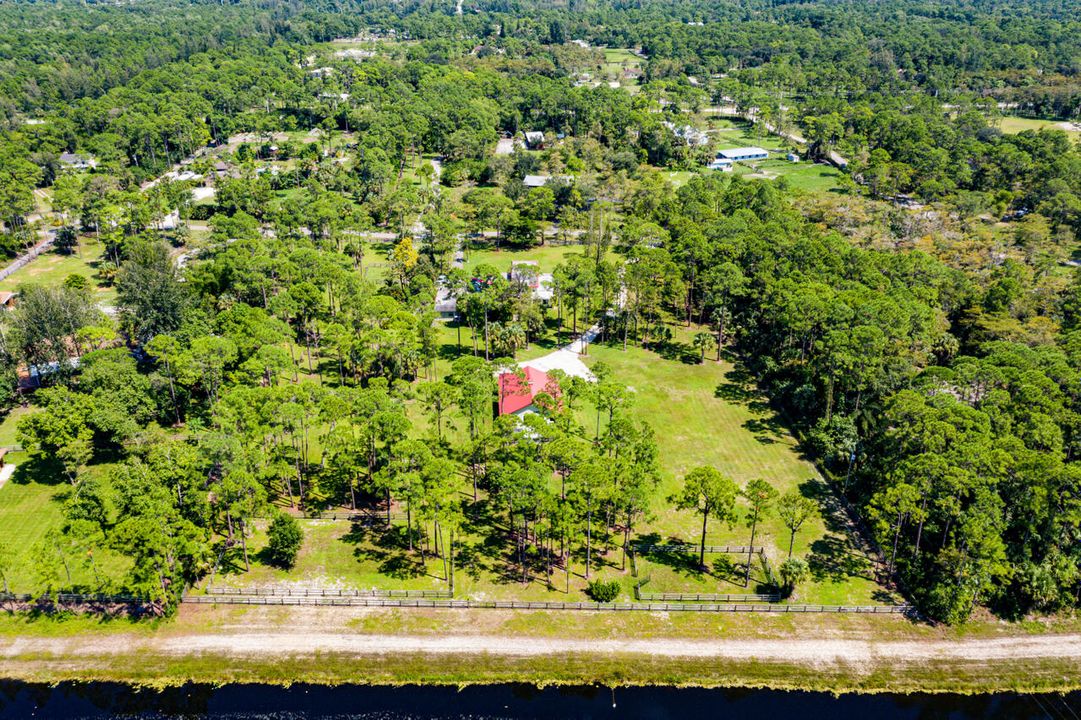 For Rent: $750 (0 beds, 0 baths, 2560 Square Feet)