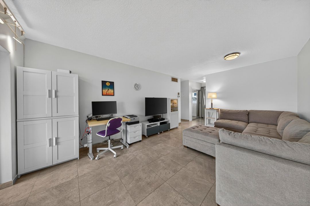 待售: $97,000 (1 贝兹, 1 浴室, 600 平方英尺)