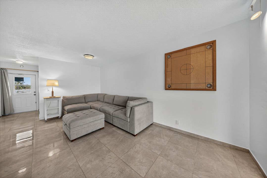 待售: $97,000 (1 贝兹, 1 浴室, 600 平方英尺)