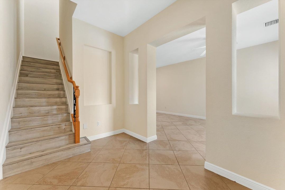 Active With Contract: $625,000 (3 beds, 2 baths, 2092 Square Feet)