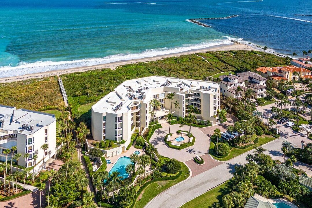 待售: $2,300,000 (2 贝兹, 2 浴室, 2647 平方英尺)