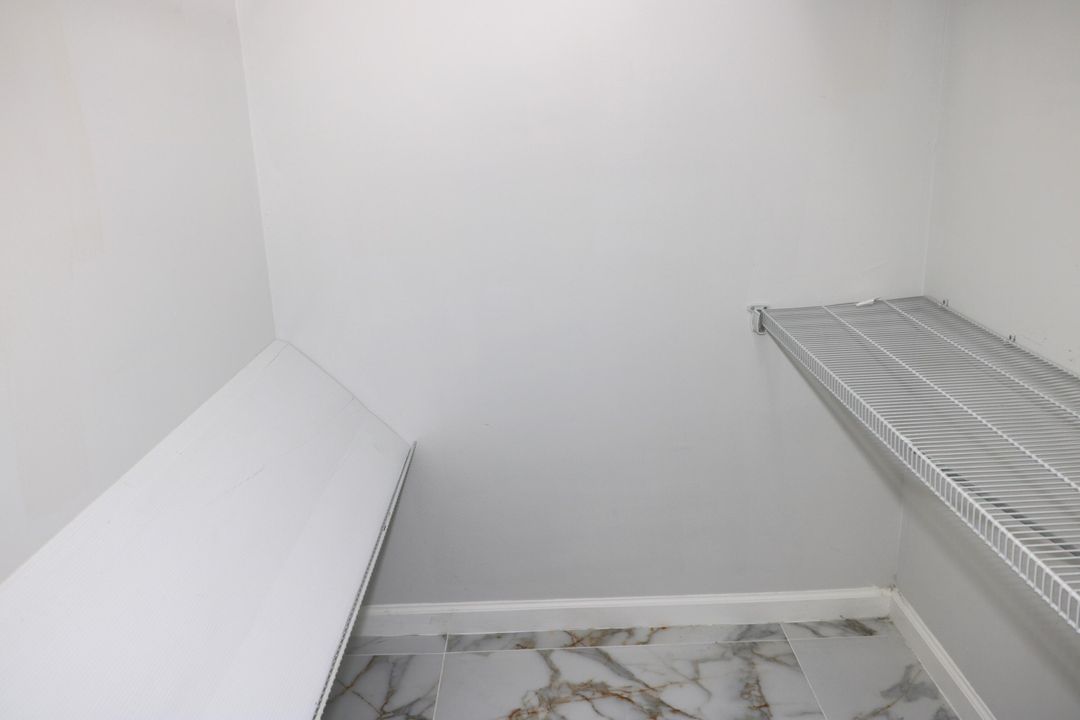 For Sale: $320,000 (2 beds, 2 baths, 1537 Square Feet)