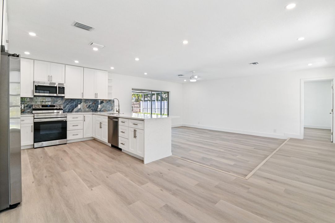 For Sale: $675,000 (3 beds, 2 baths, 1637 Square Feet)