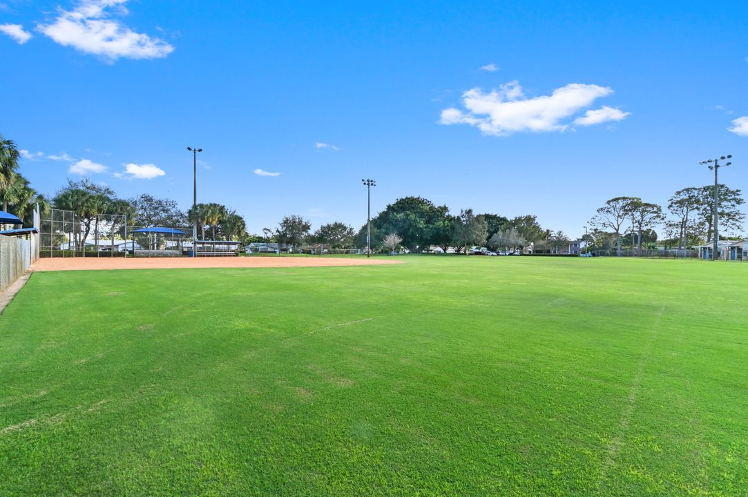 For Sale: $675,000 (3 beds, 2 baths, 1637 Square Feet)