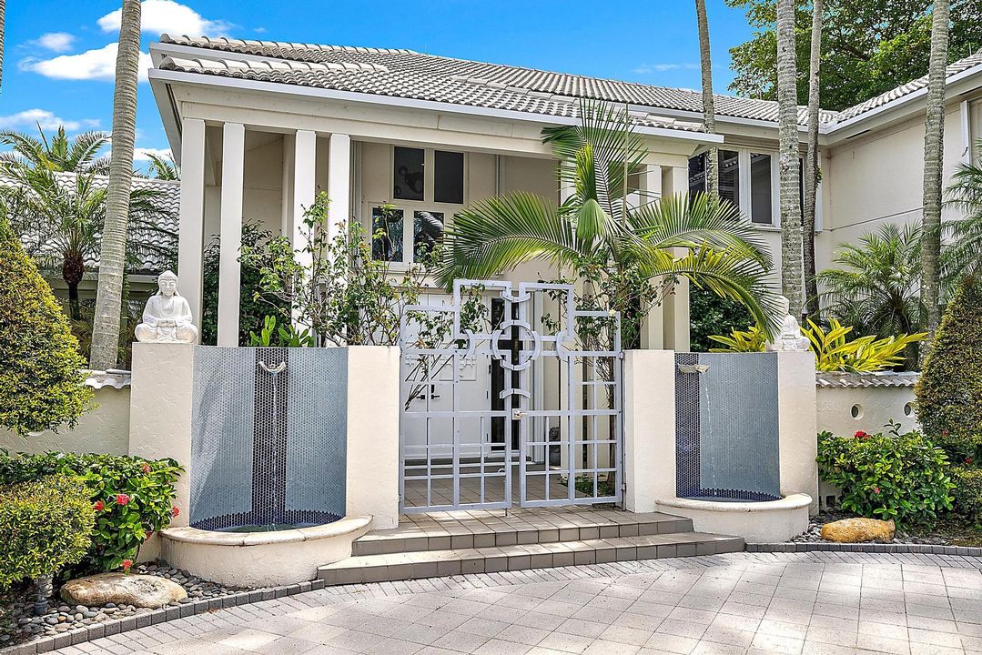 For Sale: $2,999,000 (4 beds, 5 baths, 5308 Square Feet)