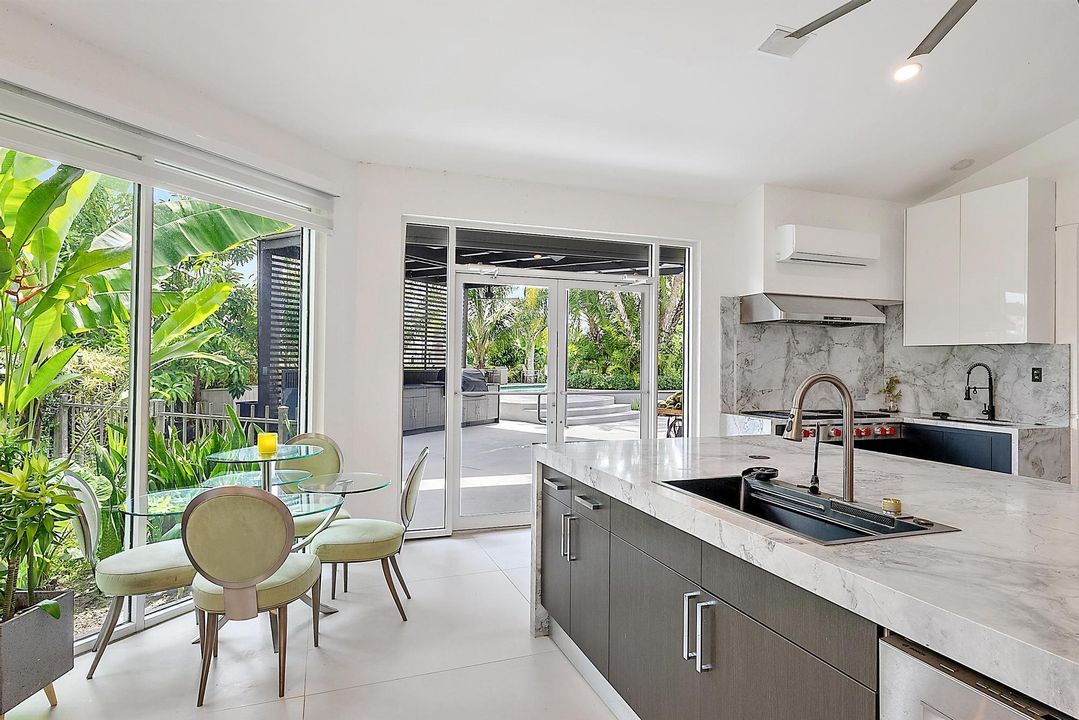 For Sale: $2,999,000 (4 beds, 5 baths, 5308 Square Feet)